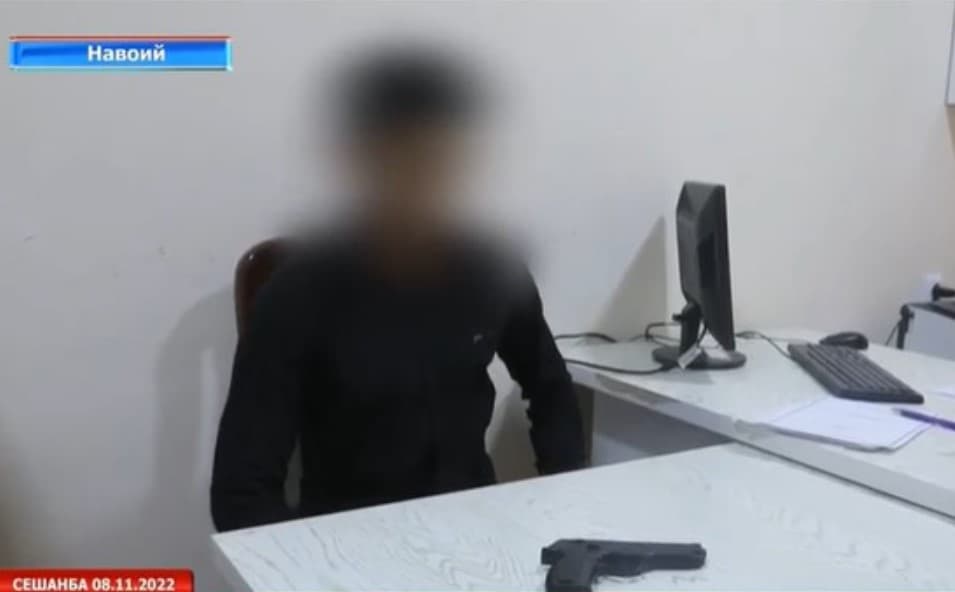 «Ko‘rgan videolarimizga taqlid qilgandik» – Navoiy shahri markazida to‘pponchadan o‘q otgan niqobdagi ikki yigit