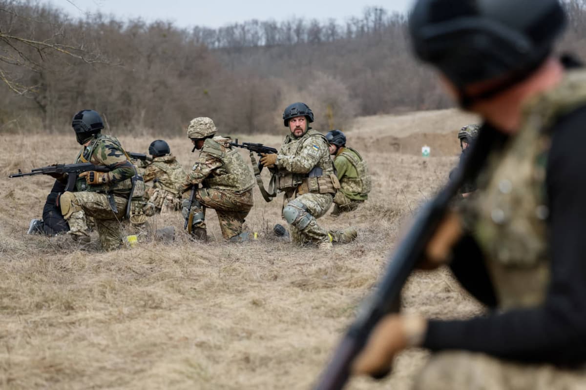 Reuters: Ukraina qarshi hujum uchun 40 ming yangi askar tayyorlamoqda