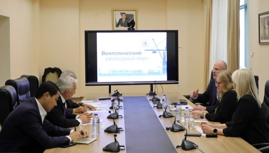 Узбекистан намерен использовать порт Вентспилс для увеличения экспорта в Евросоюз