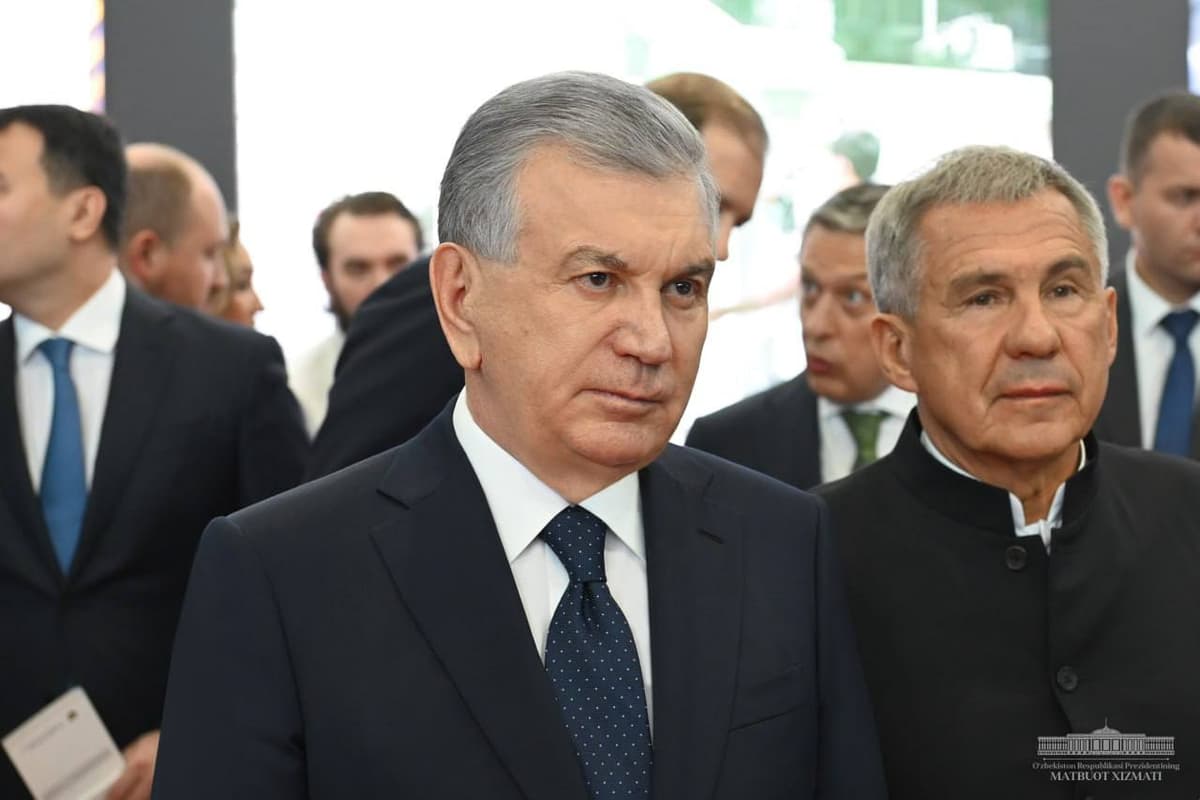 O‘zbekiston prezidenti Tatariston sanoat salohiyati ko‘rgazmasi bilan tanishdi