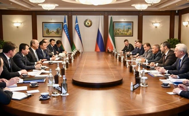 Абдулла Арипов и Рустам Минниханов провели переговоры