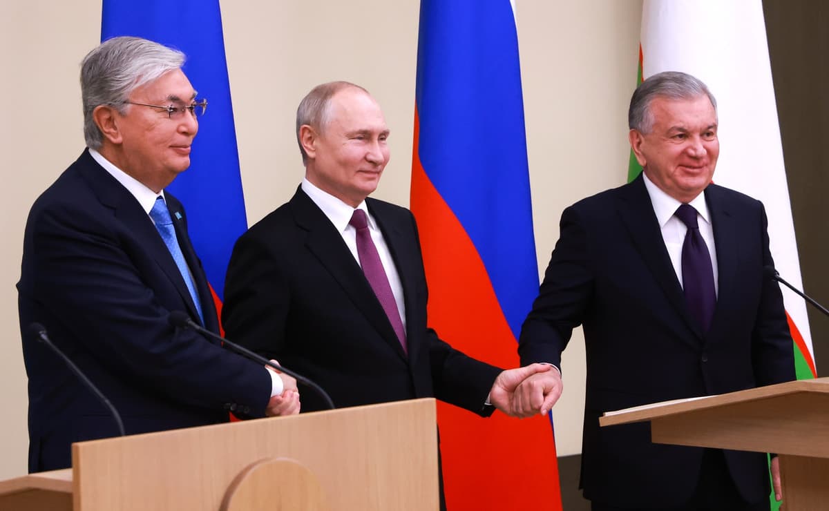 Mirziyoyev, Putin va To‘qayev Rossiya gazi Qozog‘iston orqali O‘zbekistonga yetkazilishi jarayoniga start berdi
