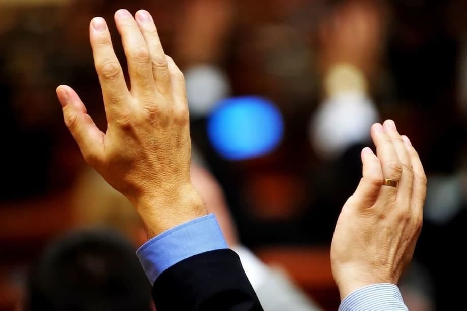 Hokimga nisbatan ishonchsizlik votumini taqdim etish instituti joriy etiladi 