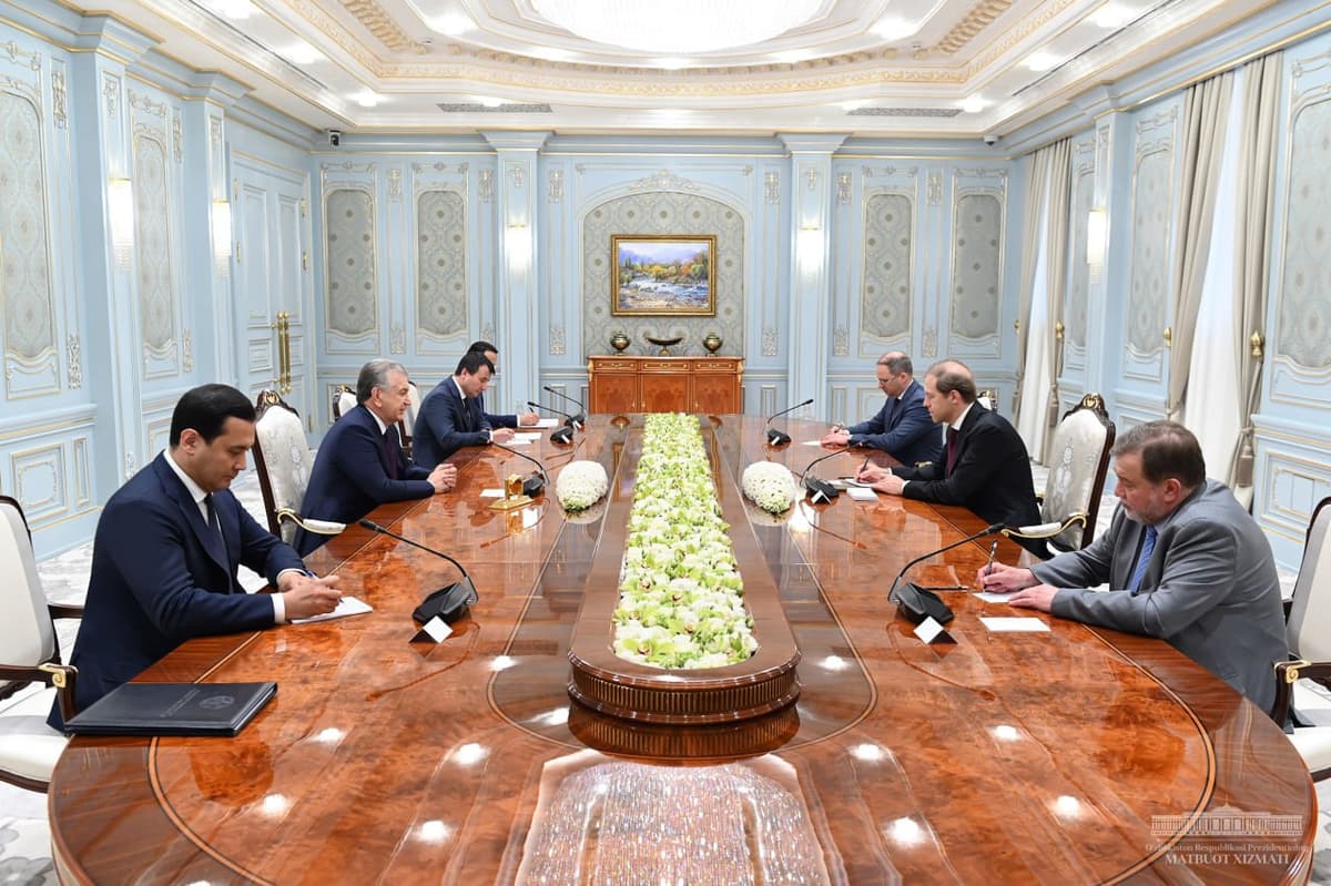 Shavkat Mirziyoyev receives Denis Manturov