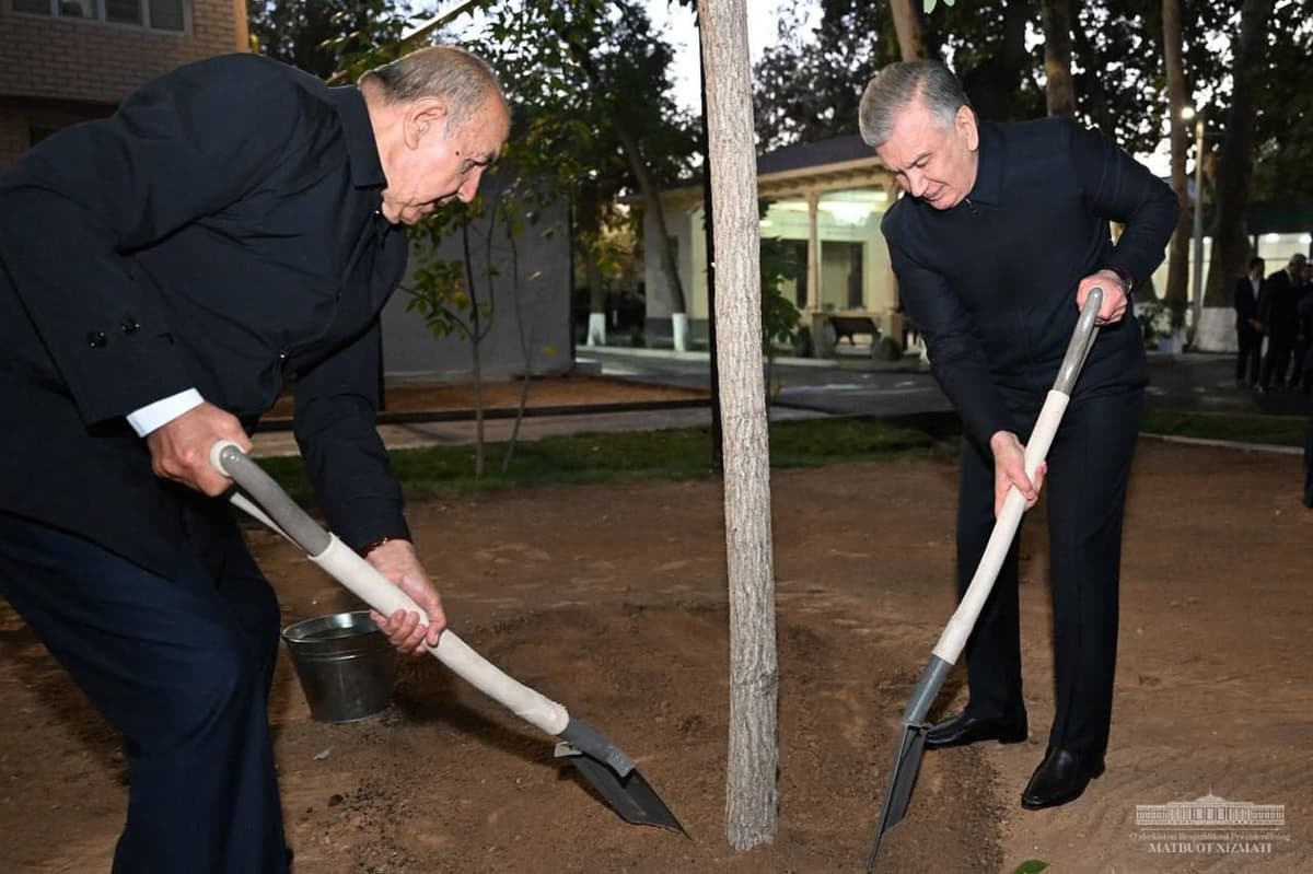 Shavkat Mirziyoyev «Yashil makon» loyihasi doirasida kuzgi daraxt ekish mavsumini boshlab berdi