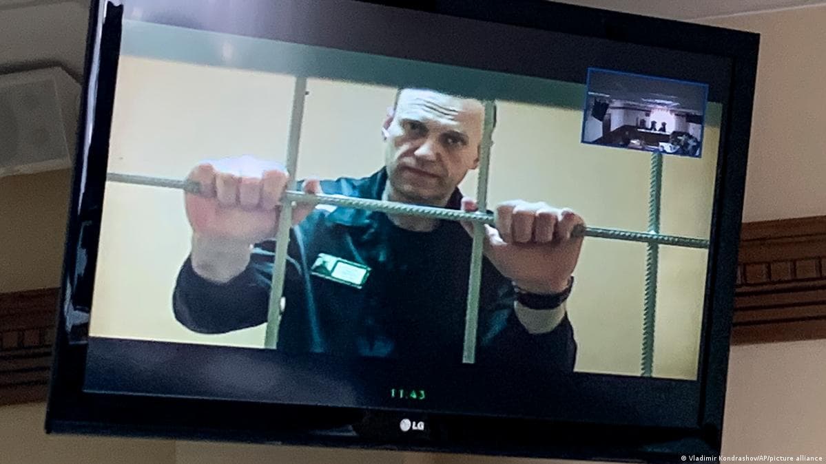 Navalniy Kara-Murzaning 25 yilga qamalganiga munosabat bildirdi