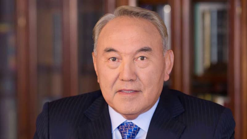 Пресс-секретарь Назарбаева прокомментировал сообщения о госпитализации экс-президента Казахстана