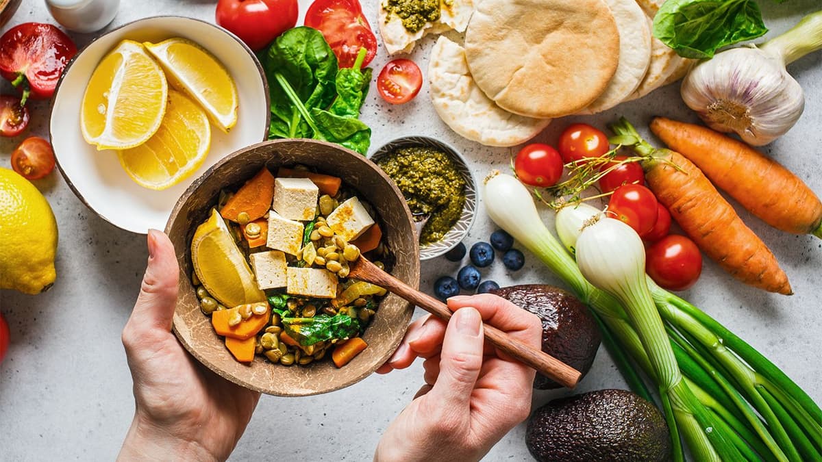 Названы продукты, заменяющие прогулку из четырех тысяч шагов