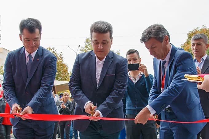 Samarqandda Mobiuz’ning zamonaviy xizmat ko‘rsatish markazi ochildi