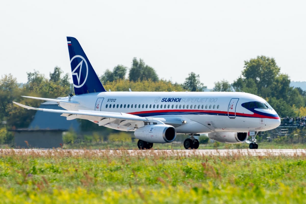 Rossiyada ehtiyot qismlari taqchilligi sababli Superjet’lar parvozi to‘xtashi mumkin