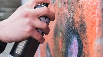 Toshkentda 5 kunda mingdan ortiq narkograffiti o‘chirildi
