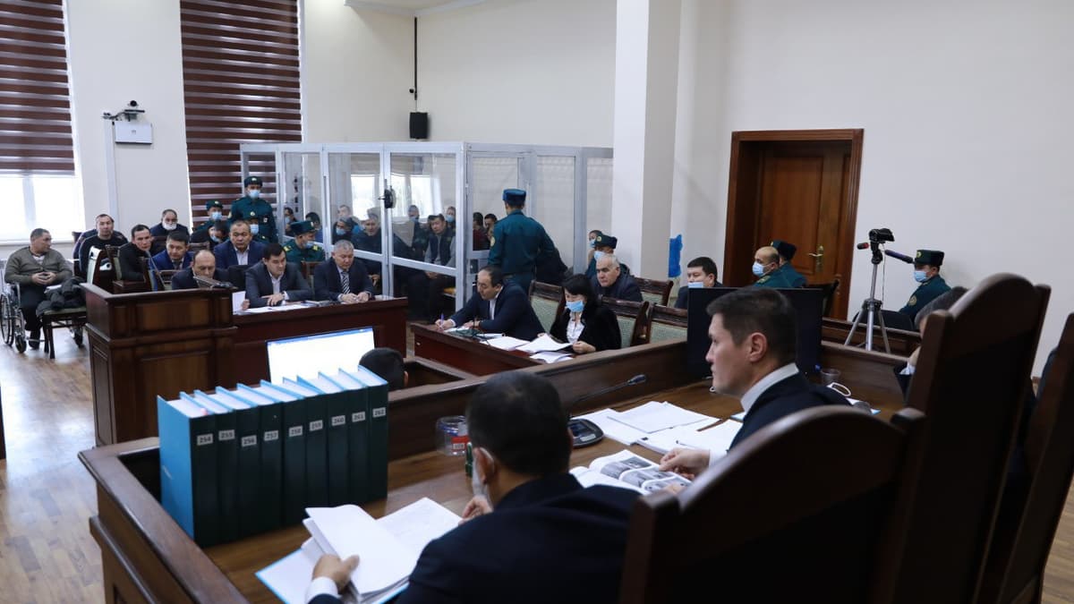 По делу о беспорядках в Нукусе прокуратура запросила 18 лет для Таджимуратова и 11 лет для Каллыхановой
