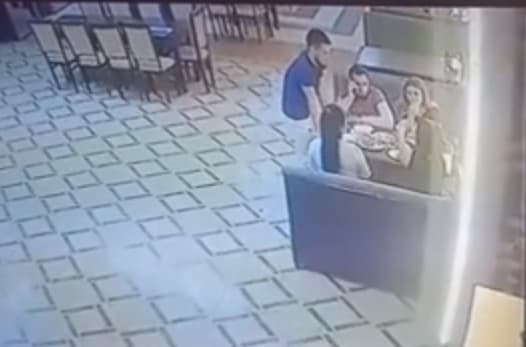 В Кашкадарье возбуждено уголовное дело в отношении мужчины, запустившего стаканом в лицо женщины