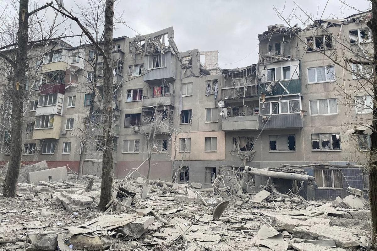Rossiyaning Slovyanskka raketa hujumi oqibatida 15 kishi halok bo‘ldi