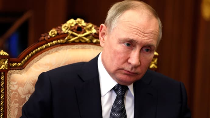 Putin Ukrainaning vaqtincha bosib olingan hududlarida «to‘liq» harbiy holat joriy qildi 