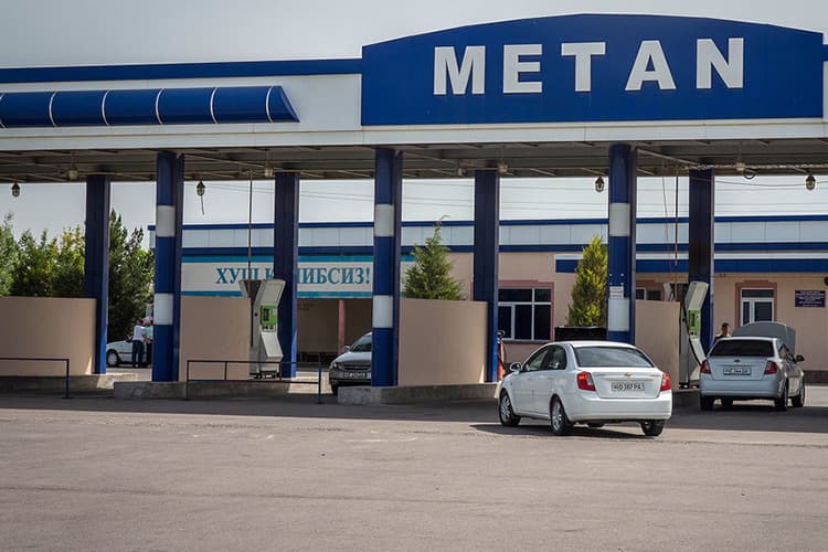 В Сурхандарье взорвался газовый баллон автомобиля, погибли два человека 