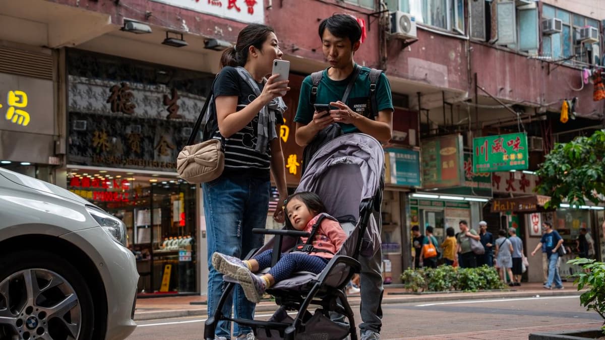 Hongkongda dunyoga kelgan har bir bola uchun 2,5 ming dollar to‘lanadi, ammo ota-onalar bundan norozi