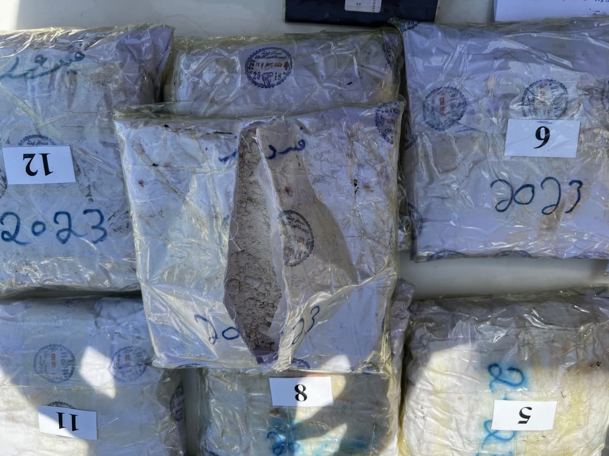 Surxondaryoda qo‘shni davlatdan olib o‘tilayotgan qariyb 70 kg giyohvand modda to‘xtatib qolindi