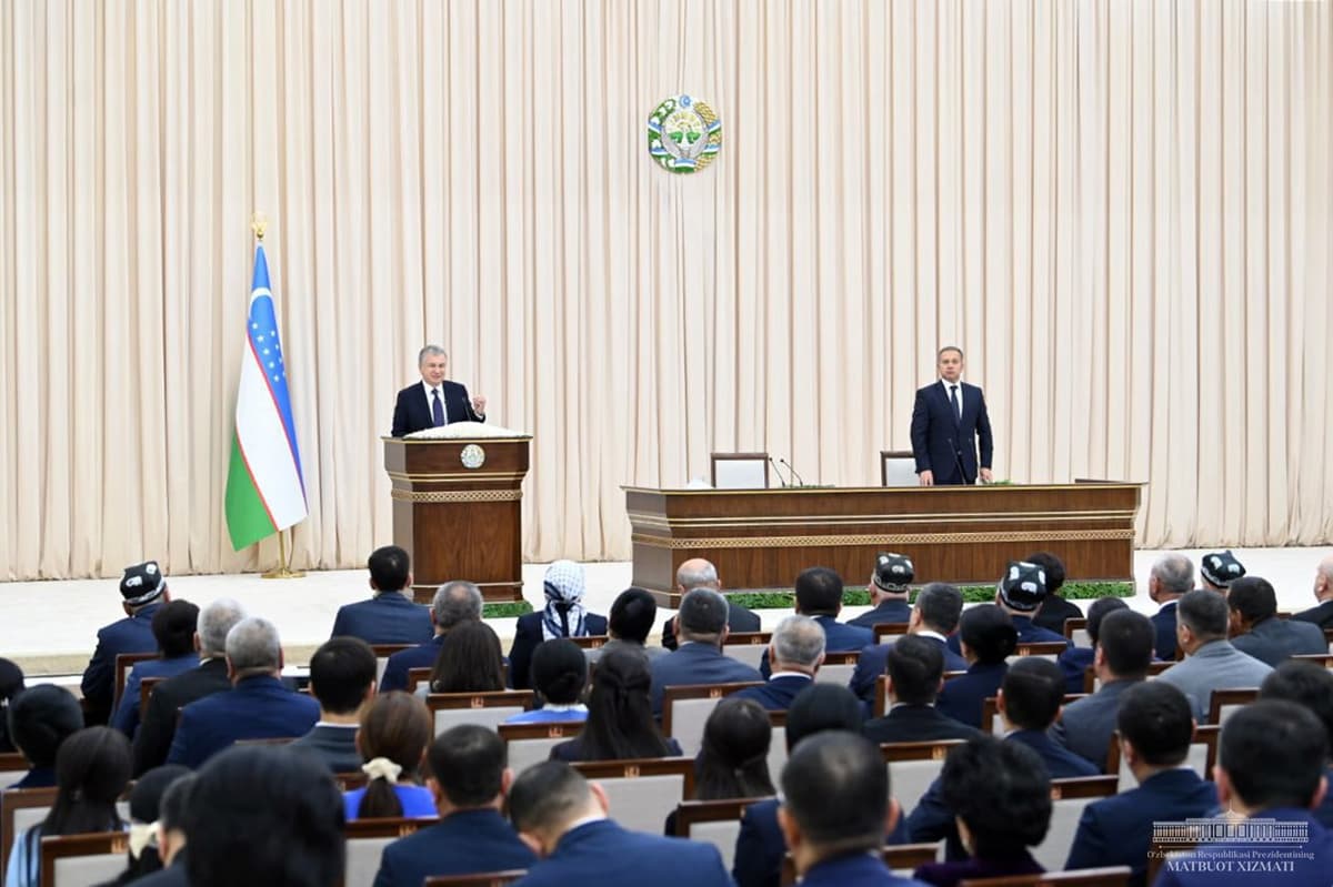 Shavkat Mirziyoyev Navoiyni namunaviy hududga aylantirish bo‘yicha yangi tashabbuslarni ilgari surdi