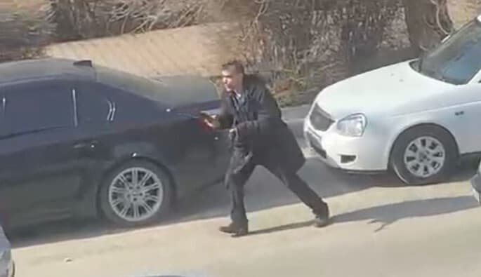 Вооруженный узбекистанец устроил перестрелку в Шымкенте