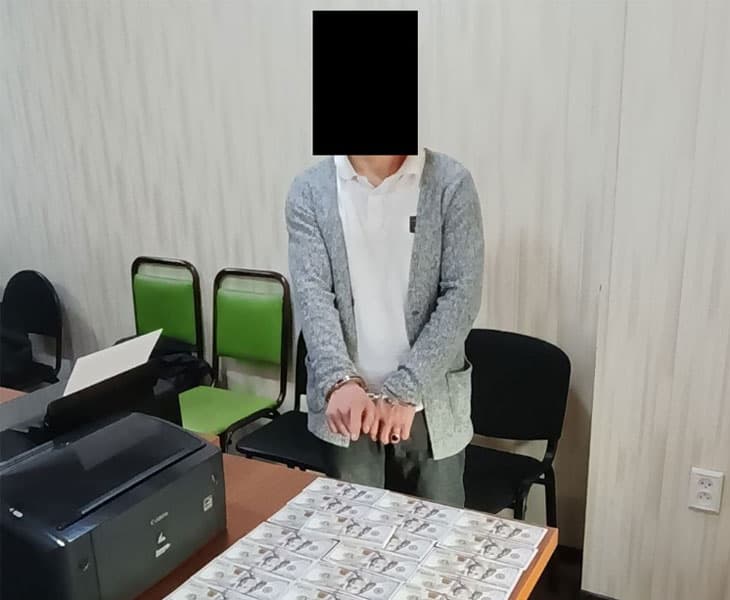 Samarqandda 50 ming dollar evaziga AQShga yubormoqchi bo‘lgan shaxs ushlandi