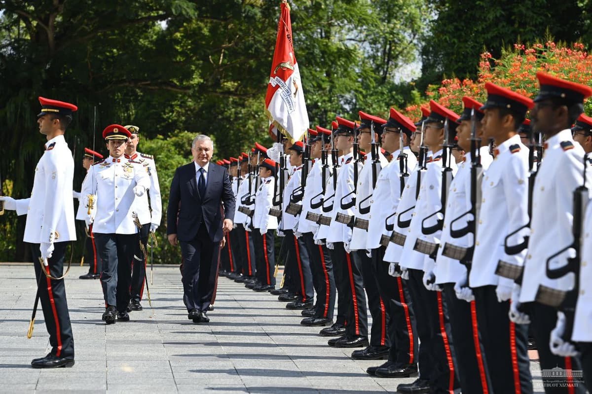 Foto: Shavkat Mirziyoyev Singapur rahbarlari bilan muzokaralar o‘tkazdi