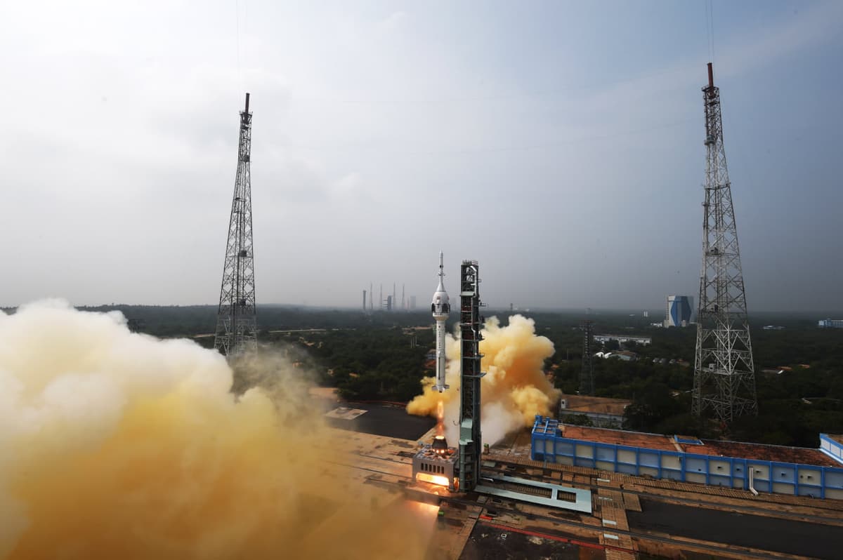 Hindiston yangi kosmik missiya uchun raketani muvaffaqiyatli sinovdan o‘tkazdi
