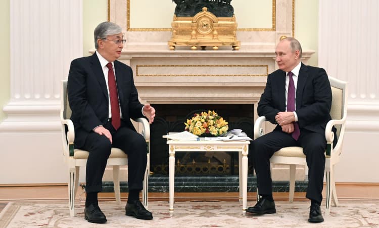 Пресс-секретарь президента Казахстана объяснил, о каком союзе говорил Путин с Токаевым