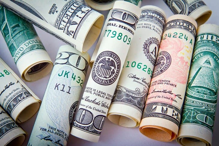 ЦБ обнародовал курсы валют на 23 февраля 