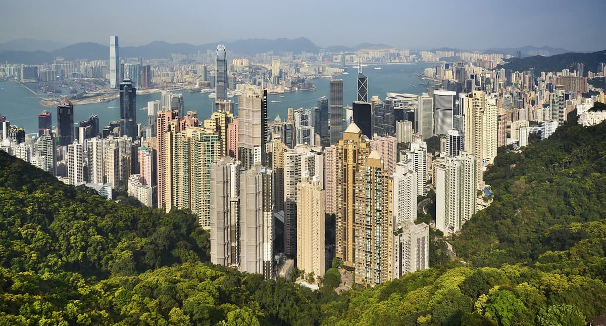 Hongkong bepul aviaçiptalar bilan sayyohlarni jalb qila boşladi