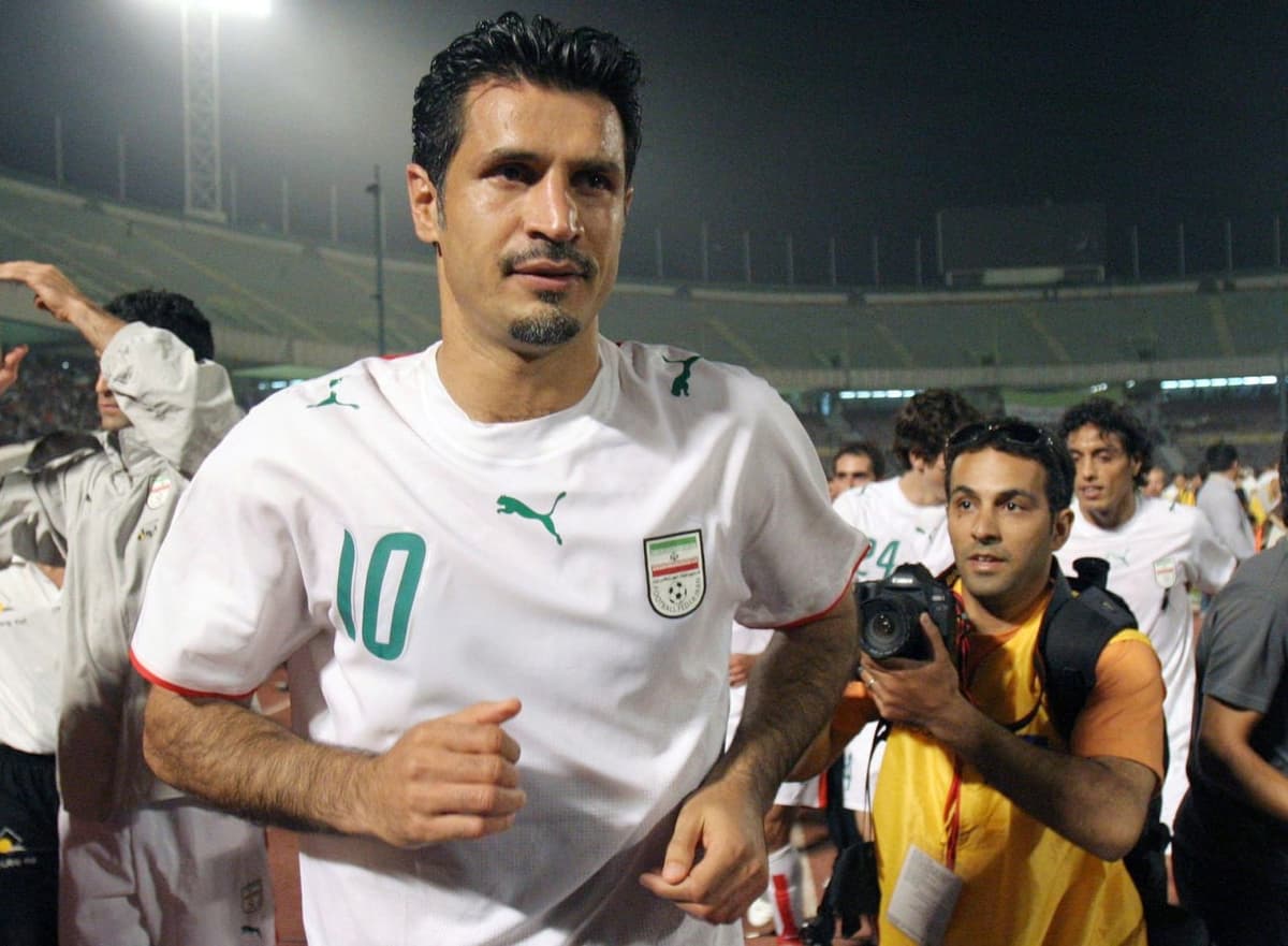 OAV: Eron futboli yulduzi namoyişçilarni qöllab-quvvatlagani uçun hibsga olingan