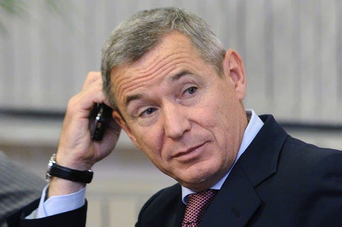 2022 yildan beri oltinchi milliarder Rossiya pasportidan voz kechdi 