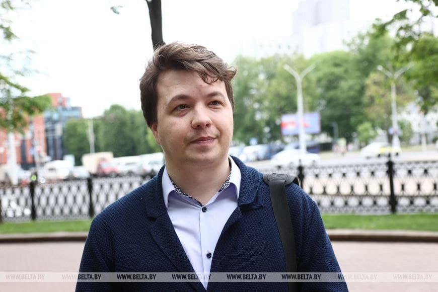Власти Беларуси помиловали бывшего главреда Nexta Романа Протасевича