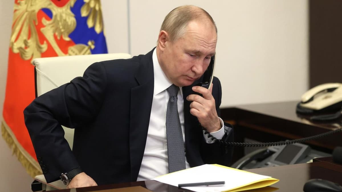 Лидеры Узбекистана и России провели телефонный разговор
