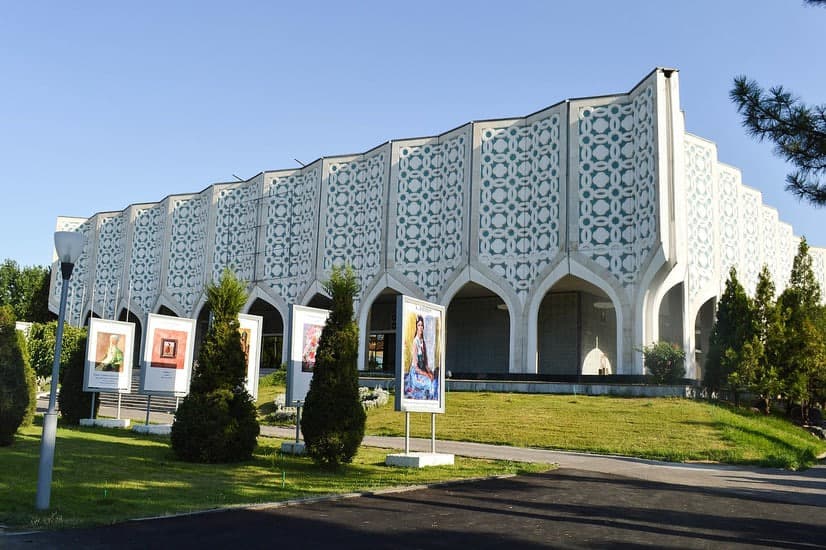 O‘zbekiston Badiiy akademiyasining qariyb 1,5 mlrd so‘mlik davlat xaridi bekor qilindi