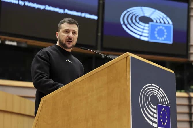 Zelenskiy Yevroittifoqni Ukrainaga imkon qadar tezroq qiruvchi samolyotlar yetkazib berishga chaqirdi