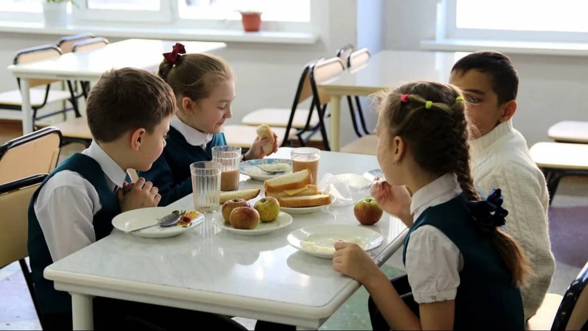 Primary school students to be provided with free meals from new academic year
