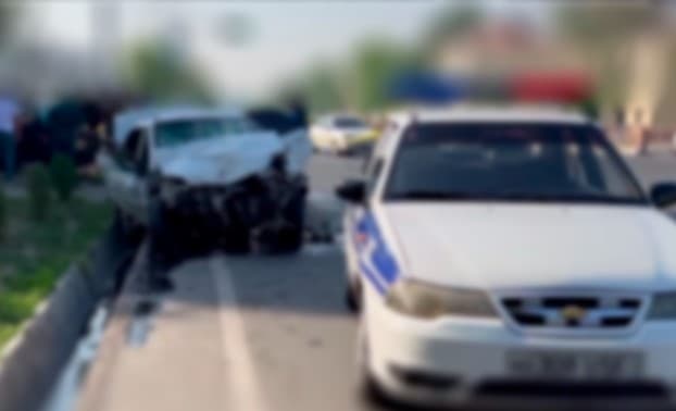 Два человека погибли в результате столкновения автомобилей Gentra и Mercedes-Benz в Коканде