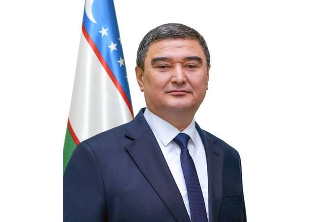 Алишер Усмонов освобожден от должности заместителя советника президента