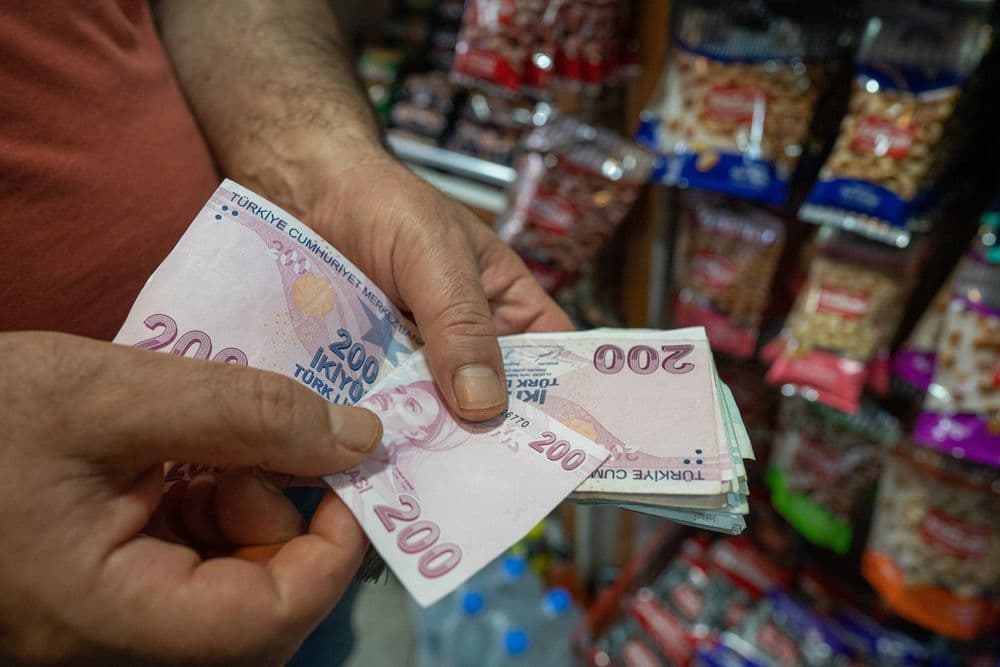 Turkiya lirasi eng xatarli valuta maqomini oldi 