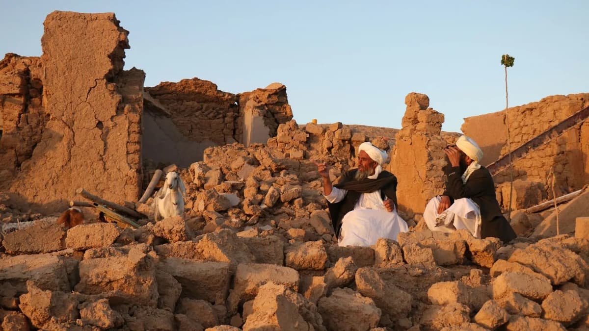 Afg‘onistonda kuchli zilzila: 100 dan ortiq kishi halok bo‘lgan, mingga yaqin kishi yaralangan