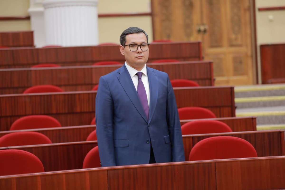 Deputatlar Bekzod Narimonovni ombudsman o‘rinbosari lavozimiga sayladi 