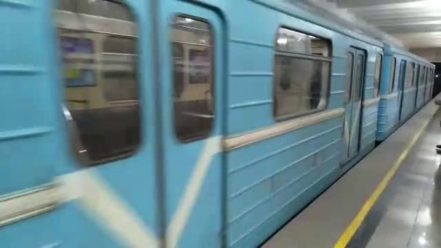 Движение на линии метро Юнусабад было приостановлено на 30 минут