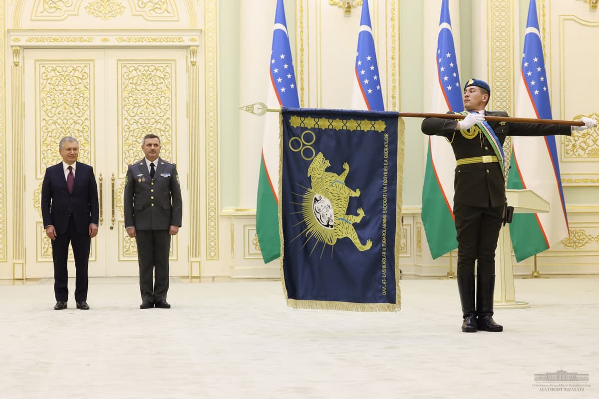 Sharqiy va Markaziy harbiy okrug qo‘shinlariga yangi qo‘mondonlar tayinlandi
