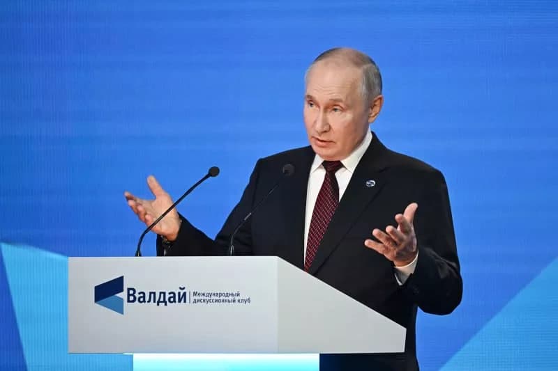 Rossiya harbiy xarajatlarni oshirdi, G‘arbda o‘q-dorilar tugamoqda, Prigojin samolyotini hech kim urib tushirmadi - Putin