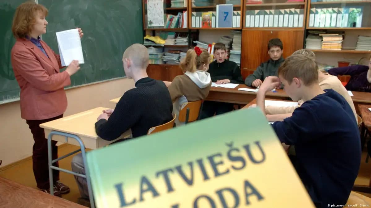 Latviya Seymi rossiyaliklar uchun til imtihonini topshirish muddatini uzaytirdi