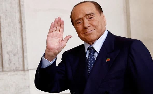 Silvio Berluskoni vafot etdi
