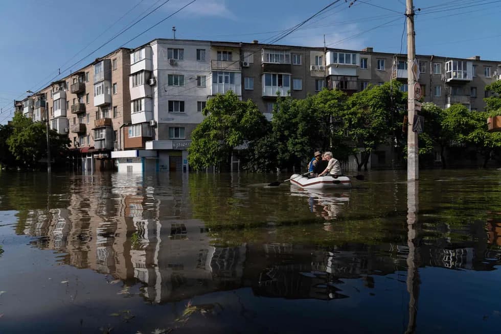 Херсон областини сув босди. Иккинчи кундаги сўнгги маълумотлар