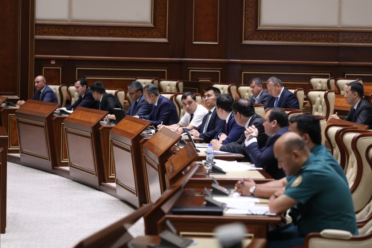 Senat normativ-huquqiy hujjatlarning korrupsiyaga qarshi ekspertizasi to‘g‘risidagi qonunni ma’qulladi