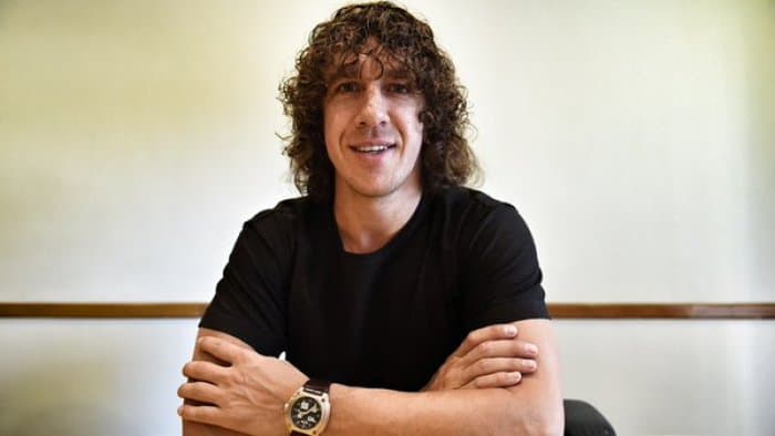 Puyol futbol agentiga aylandi. Uning ilk mijozi "Barselona" futbolchisi